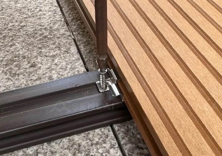 multicolor wood plastic composite deck